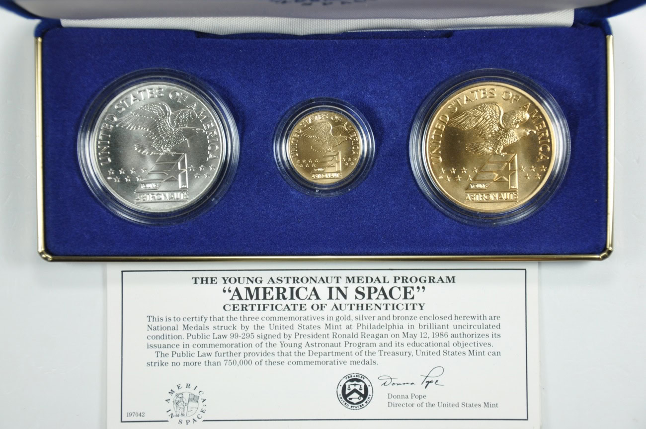 1988 America in Space Commemorative Bronze, Silver and Gold Set in