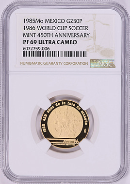 Mexico 1985-Mo Gold 250 Pesos World Cup Soccer / Mint 450th