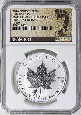 Canada 2016 S$5 Silver Maple Leaf Bigfoot Privy Reverse Proof